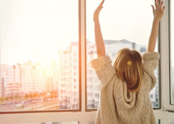 6 умных способов быстро убраться после новогодней вечеринки