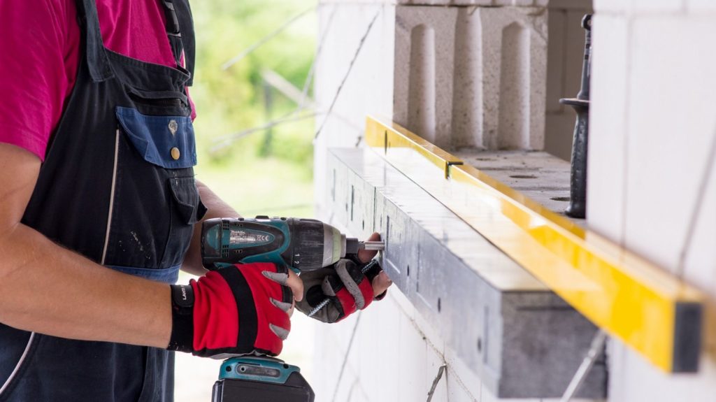 Какой вариант установки окон и дверей выбрать?