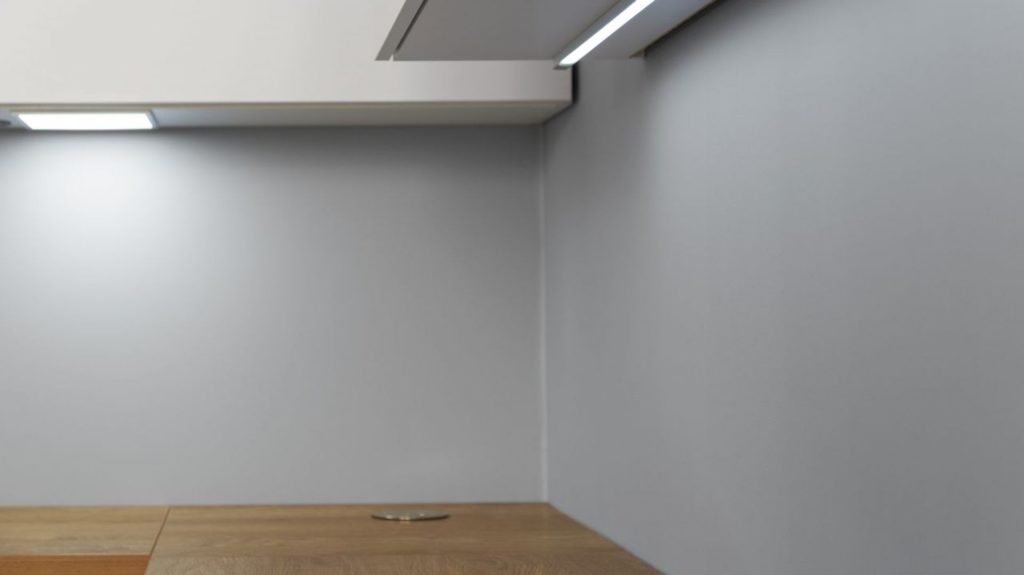 Освещение мебели дома. Это будет работать?