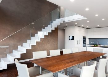 С какой лестницы?