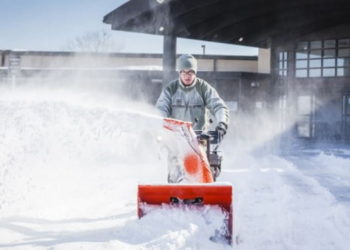 Преимущества найма профессионального поставщика услуг по уборке снега