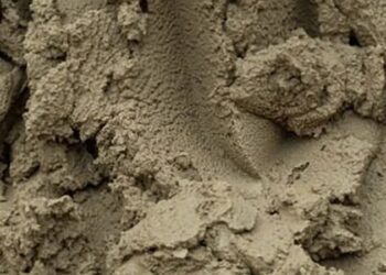 Цементно-песчаная смесь М250: Что это и как её использовать?